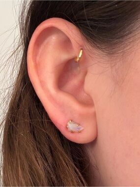 Variance Objects Australian Opal Small Stone Single Stud